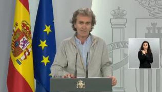 "Ayer se dio un paso muy importante. El impacto que me produjo volver a ver a niños por la calle es una satisfacción, pero hay que tener un cuidado especial porque no podemos dar un paso atrás". En este sentido, Simón ha advertido sobre " algunos comportamientos de algunos grupos que resultaron preocupantes", ha dicho Simón.