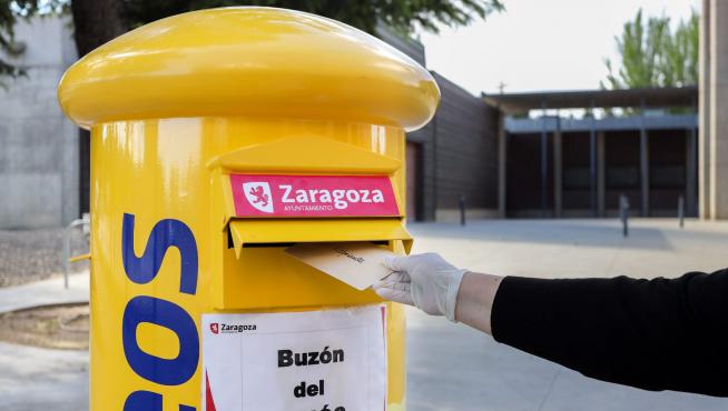 El 'Buzón del Adiós' está ubicado en la zona del Tanatorio del cementerio de Torrero.