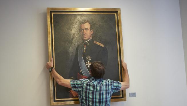 Retirada del cuadro del rey emérito del Parlamento de Navarra