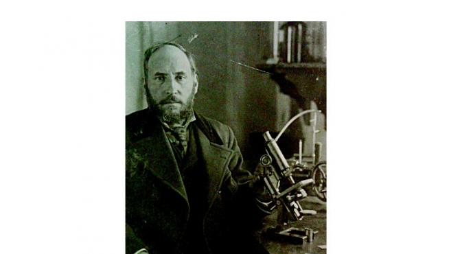 El estudio sobre el cólera que la Diputación Provincial de Zaragoza encargó a Cajal en 1885 puso en sus manos un microscopio moderno desde donde escuchar, embelesado, "los rumores de la bulliciosa colmena que todos llevamos dentro".