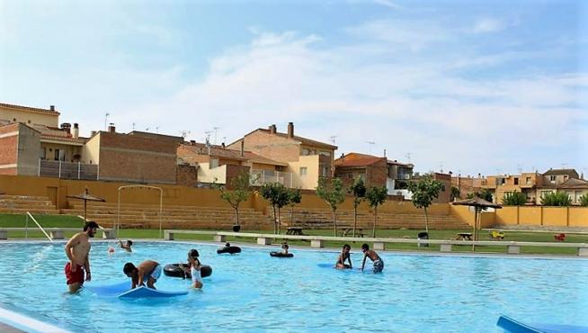 El Ayuntamiento de Binéfar valorará si retrasa la apertura de las piscinas.