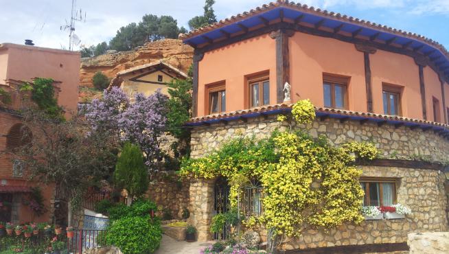 Albarracín (Teruel), Anento (Zaragoza) y Alquézar (Huesca) son 3 de los 13 pueblos de Aragón que entran dentro de los más bonitos de España.