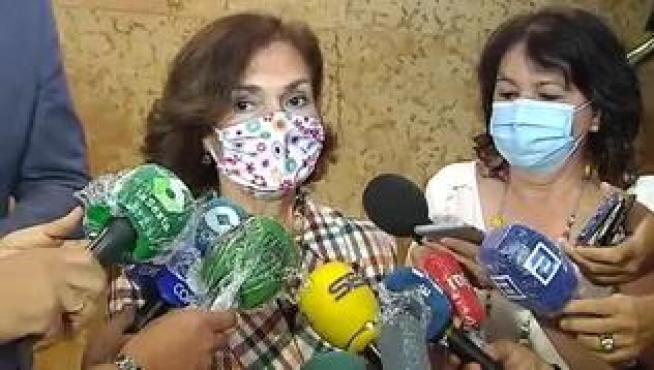 La vicepresidenta defiende que el Gobierno tiene "una relación impecable, fructífera y necesaria con Felipe VI"