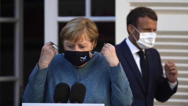 German Chancellor Angela Merkel meets President Macron