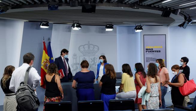 Margarita Robles y Salvador Illa en rueda de prensa