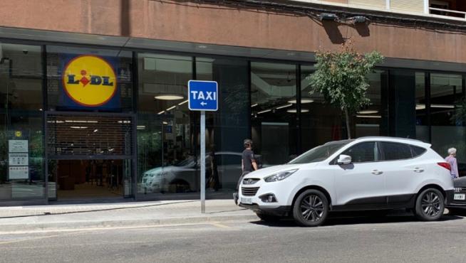 Lidl abre una nueva tienda en la calle de Vicente Berdusán de Zaragoza.