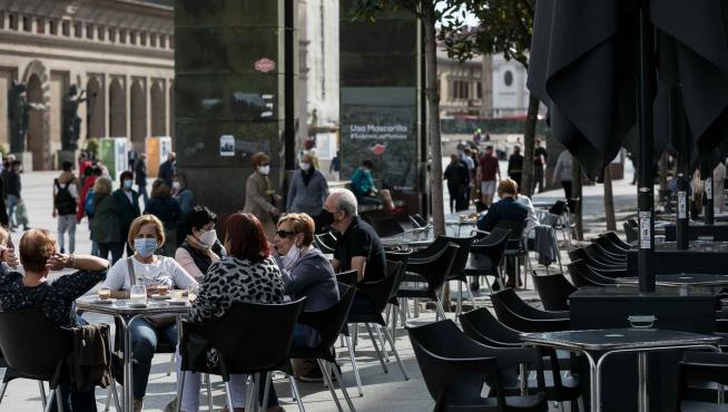 En la nueva fase dos el aforo de las terrazas está limitado al 75% y el del interior de los bares, al 50%. No se pueden utilizar las barras.