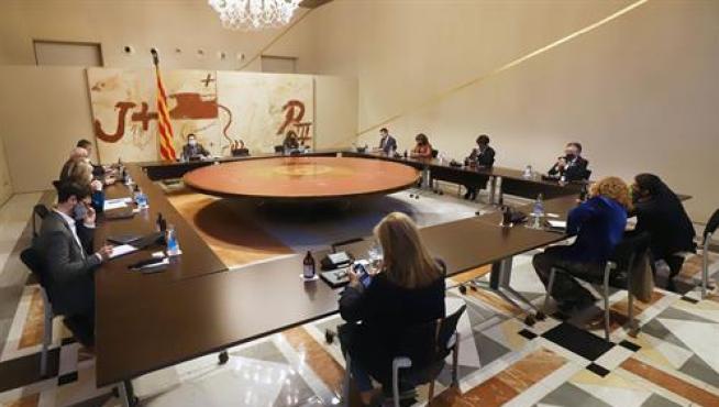 Reunión urgente del Govern para debatir si pide al Gobierno decretar el estado de alarma.