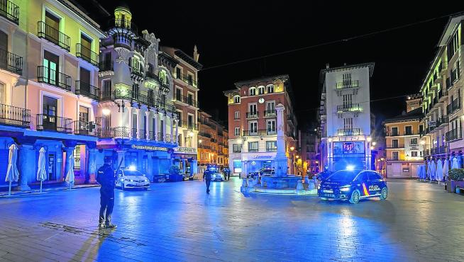 Inicio del toque de queda en Teruel. Foto Antonio Garcia/Bykofoto. 25/10/20 [[[FOTOGRAFOS]]]