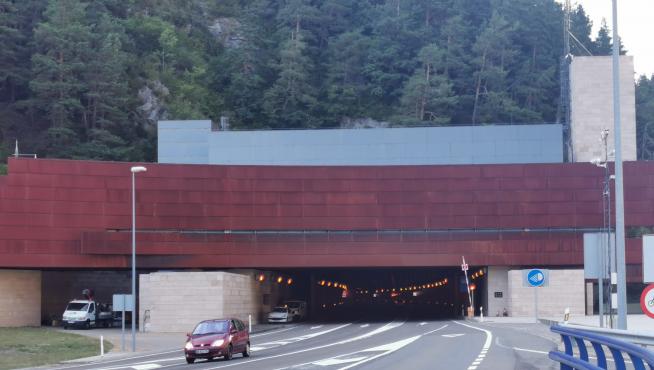 Foto de archivo del túnel de Somport, donde se permite el movimiento de tráfico entre los dos países pese al confinamiento de Aragón.