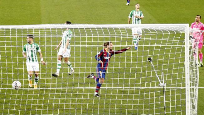 La Liga Santander - FC Barcelona v Real Betis