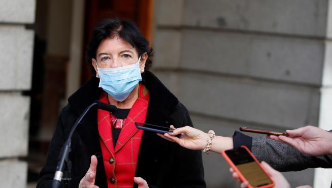 Isabel Celaá, a las puertas del Congreso