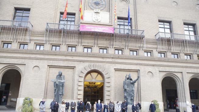 Minuto de silencio en Zaragoza contra la violencia machista