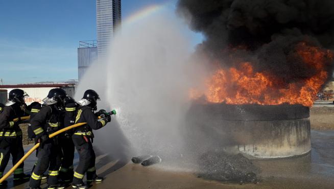 Los bomberos de la DPZ participan en una formación dentro del proyecto europeo Safed sobre el uso de drones en incendios