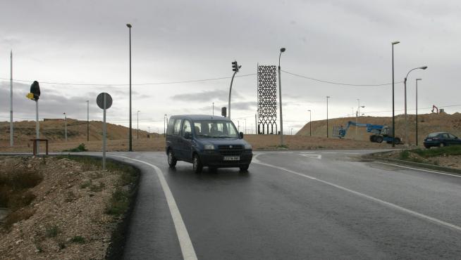 Rotonda carretera Valencia-fuente de la Junquera-Valdespartera / 09-11-05 / foto GUILLERMO MESTRE[[[HA ARCHIVO]]]