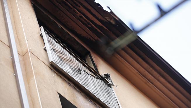 Incendio en un edificio okupado de la calle Cerezo de Zaragoza.
