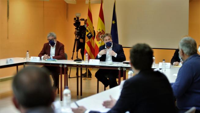 Reunión en Huesca este jueves entre el consejero Soro y los alcaldes de la línea Zaragoza-Monzón-Lérida.