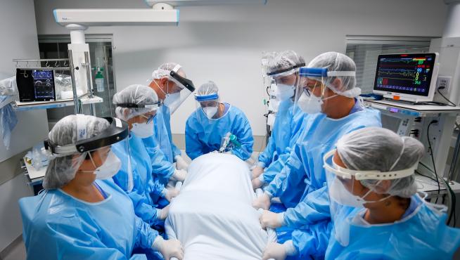 Brasil busca soluciones para evitar desabastecimiento de medicamentos en UCIS