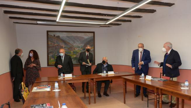 Reunión del patronato de la Fundación Santa María de Albarracín en el palacio episcopal.
