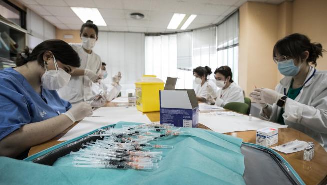 Comienza la vacunación de Janssen en Aragón: centro de salud Las Fuentes Norte de Zaragoza