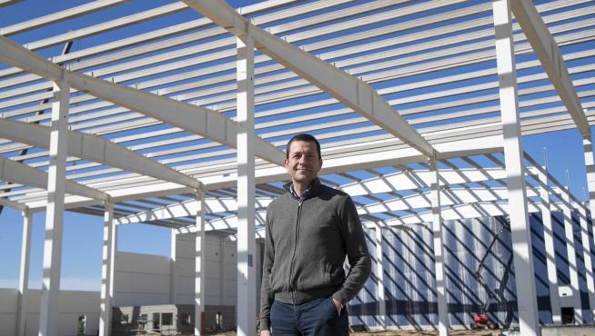 Valerio Montón, director de Terrestre y Logística de Decoexsa, en las obras de ampliación en Plaza.