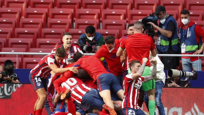 Los jugadores del Atlético de Madrid festejando un gol