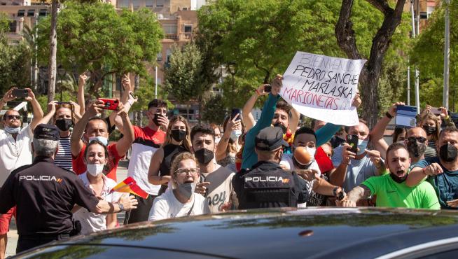 Sanchez llega a Ceuta en plena crisis migratoria