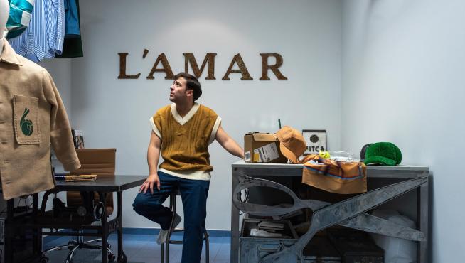 El diseñador Nacho Lamar, que representará este viernes a Aragón en el Premio Nacional de Diseño Joven.