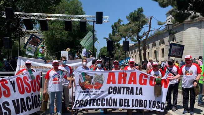 Ganaderos aragoneses en la concentración celebrada esta semana en Madrid frente al Ministerio.
