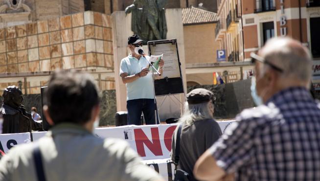 Concentración de pensionistas este lunes en la plaza del Pilar de Zaragoza.