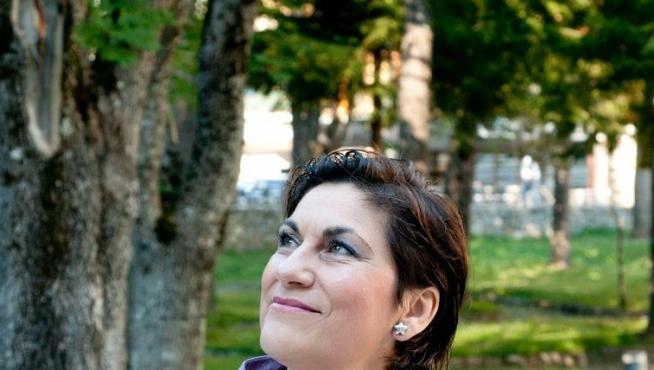 Carmen Esteban vive con absoluta pasión el mundo de la música y la literatura.