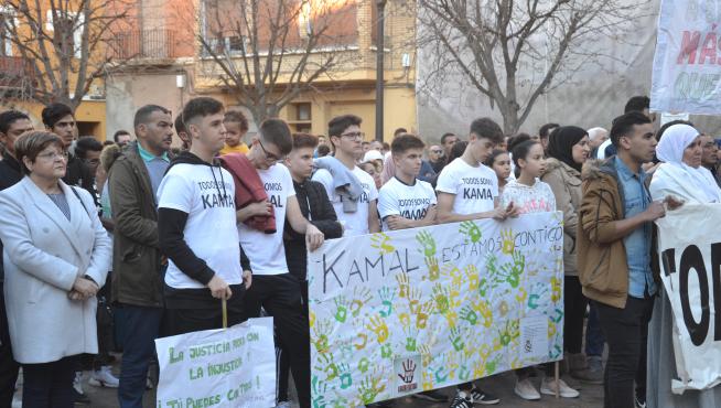 La cobarde y brutal agresión fue condenada por los vecinos de Caspe en una multitudinaria manifestación.