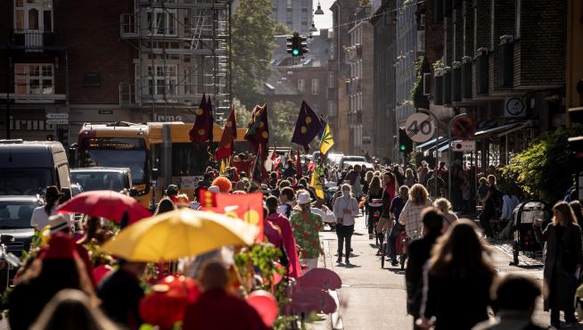 Desfile por una calle de Christiania para conmemorar, este domingo 26 de septiembre, el 50 aniversario de su creación. DENMARK COPENHAGEN CHRISTIANIA ANNIVERSARY