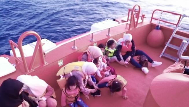 42 Inmigrantes más de varias pateras suben a 65 los interceptados en Alicante