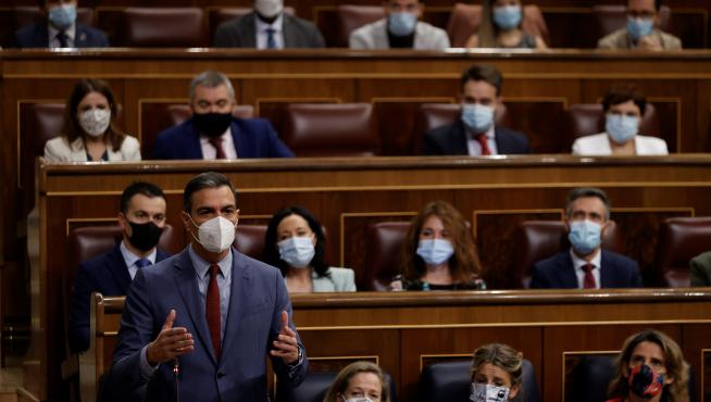 Sánchez durante su intervención en la sesión de control