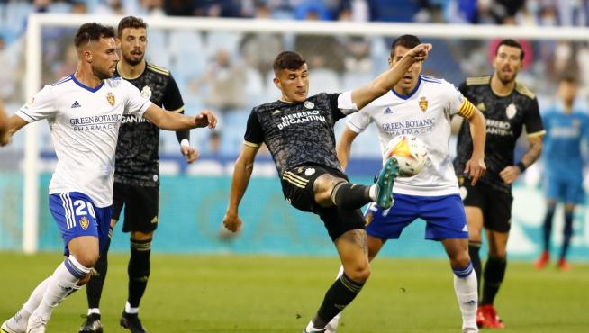 Partido entre el Real Zaragoza y la Ponferradina en La Romareda