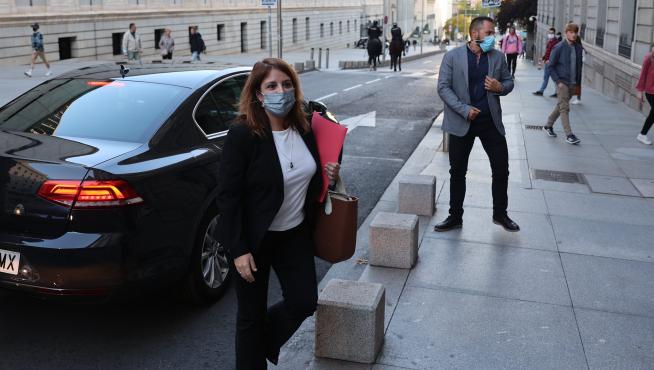 La diputada socialista Adriana Lastra a su llegada a la reunión este lunes en la mesa de seguimiento del Acuerdo gubernamental entre PSOE y Unidas Podemos