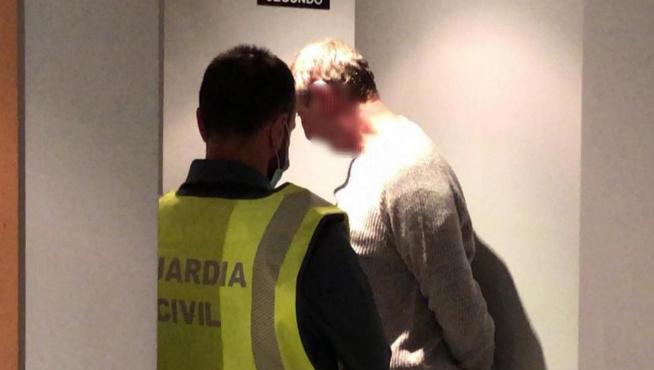 Momento de la detención en Lardero