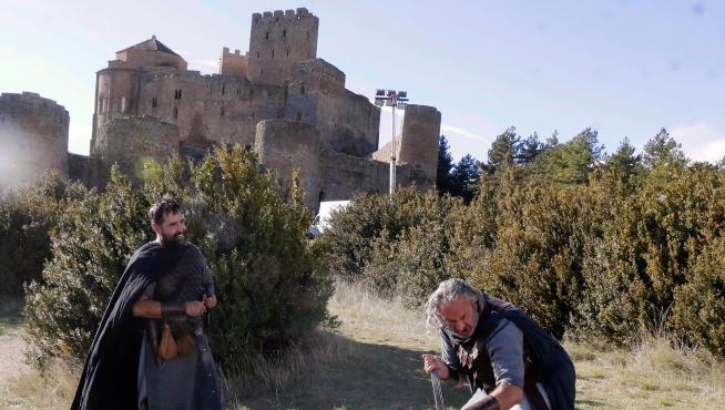 El equipo de 'Irati' ha estado dos semanas rodando en el castillo de Loarre.