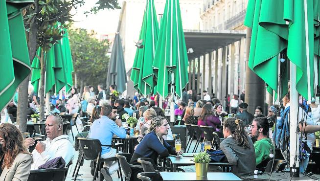 La hostelería es uno de los sectores que más peticiones de ayudas concentra.
