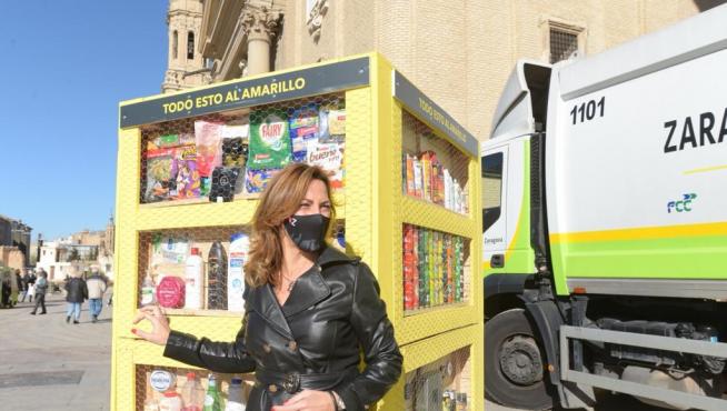 Presentación de la campaña de reciclaje con la concejala Natalia Chueca