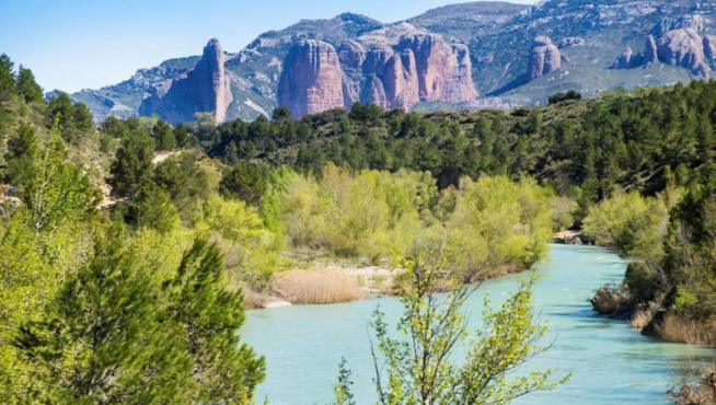 Río Gállego y los Mallos de Riglos.