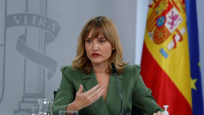 La ministra de Educación Pilar Alegría, durante la rueda de prensa posterior al Consejo de Ministros.
