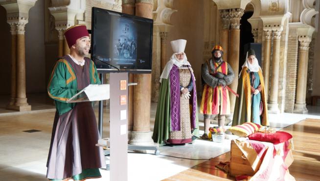 Presentación en el Palacio de La Aljafería de las jornadas de recreación histórica que va a celebrar Monzón.