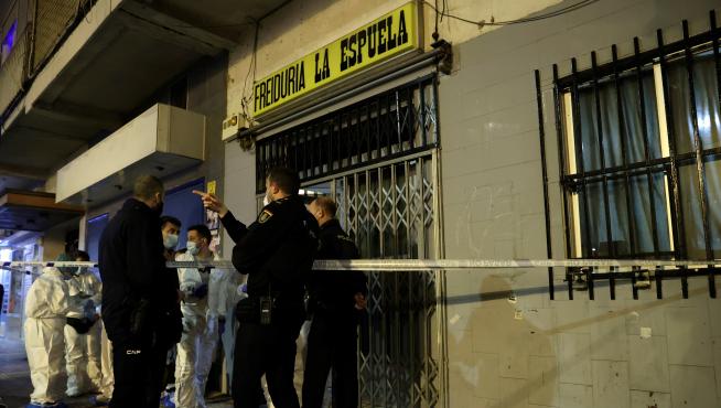 Dos fallecidos en un bar de Parla (Madrid) por una explosión en la cocina