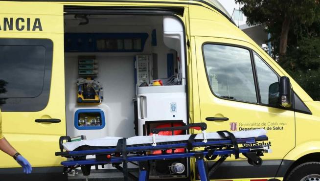 Imagen de archivo de una ambulancia del Sistema de Emergencias Médicas (SEM) de Cataluña