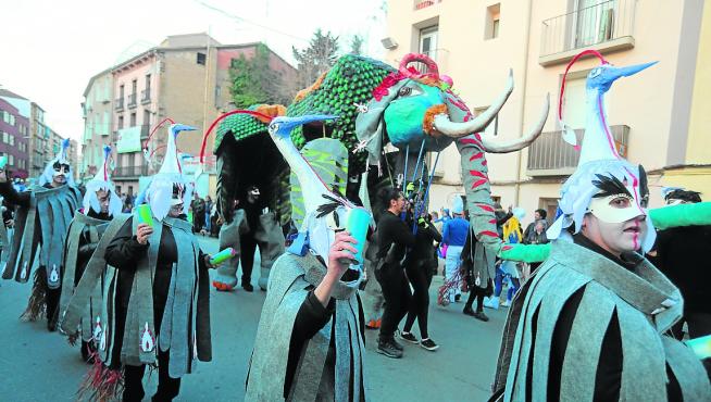 Una de las comparsas participantes en el Carnaval de Huesca de 2020, el último celebrado.