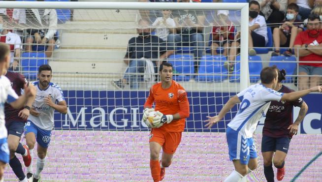 Andrés Fernández, en un partido de esta temporada.
