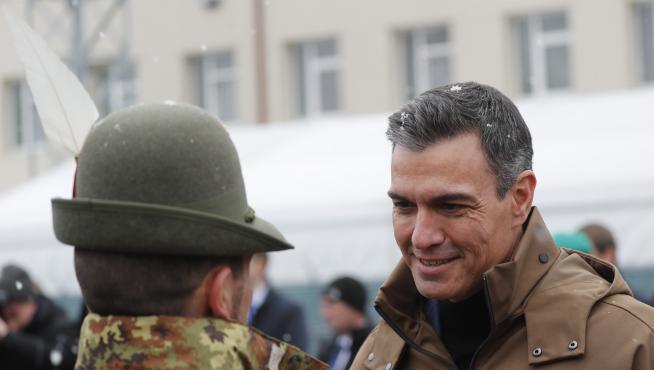 Stoltenberg, Trudeau and Sanchez visit Adazi Base