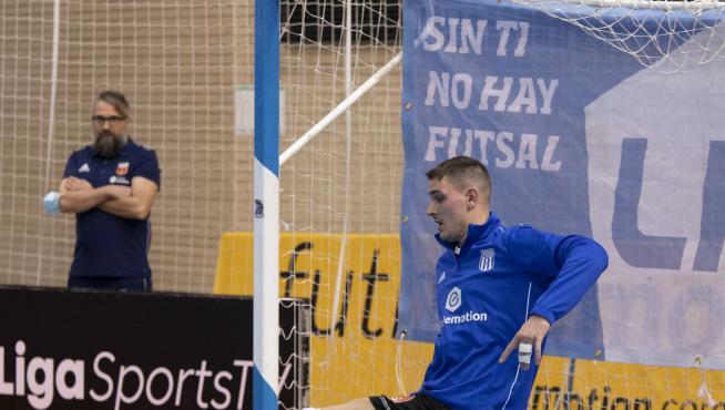 El portero del Fútbol Emotion Zaragoza, Iván Bernad.